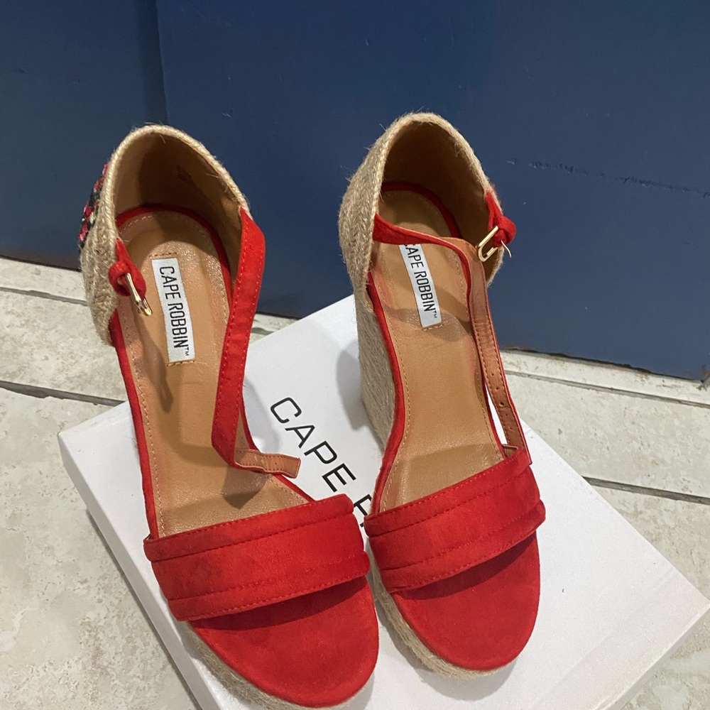 Brand new platform shoes never used